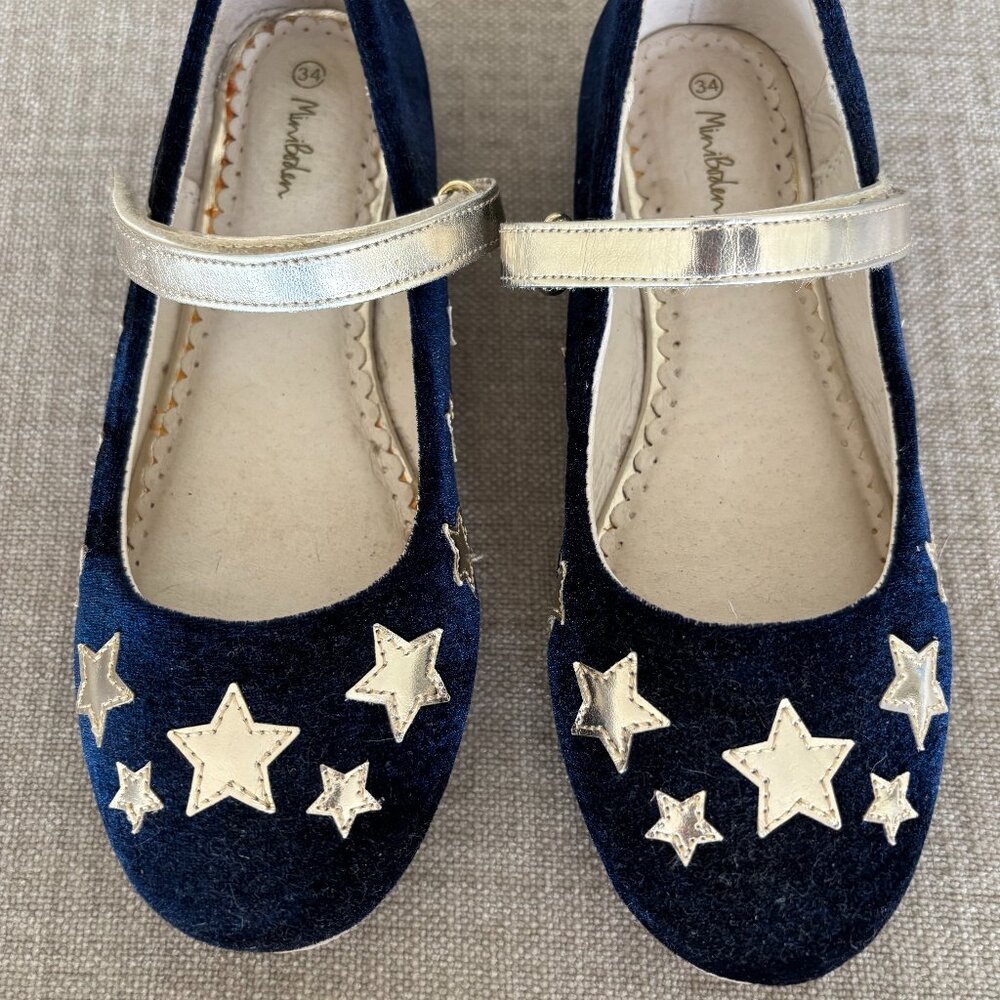 Mini Boden Velvet Dress Shoes.  Girls Size 34 (US 2.5).